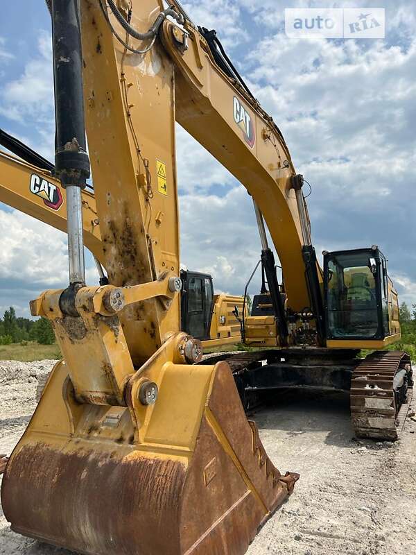 Гусеничный экскаватор Caterpillar 349