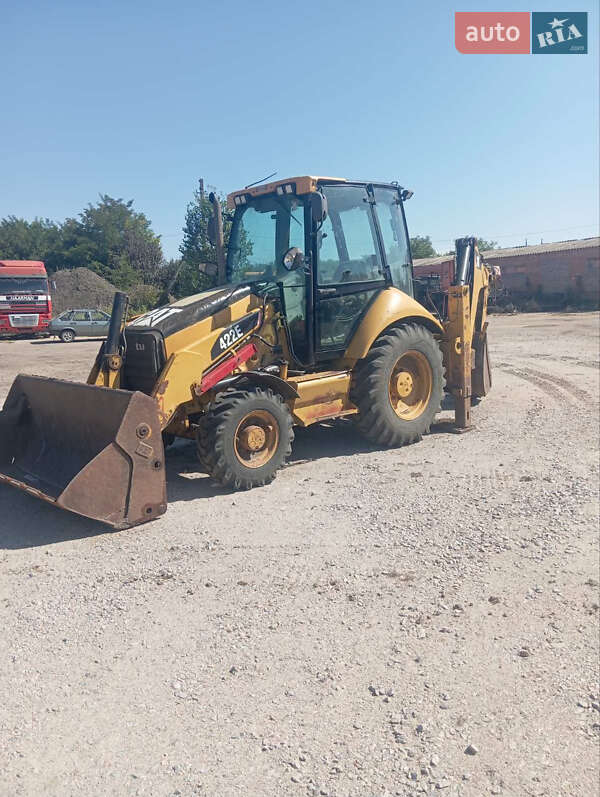 Екскаватор навантажувач Caterpillar 422