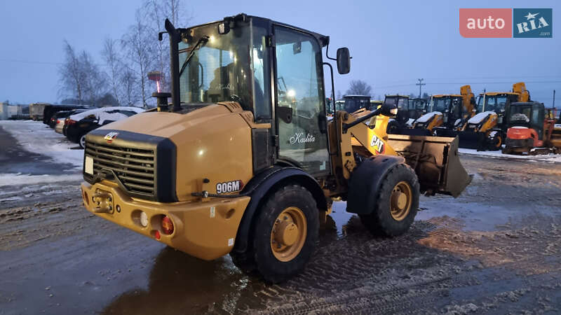 Caterpillar 906