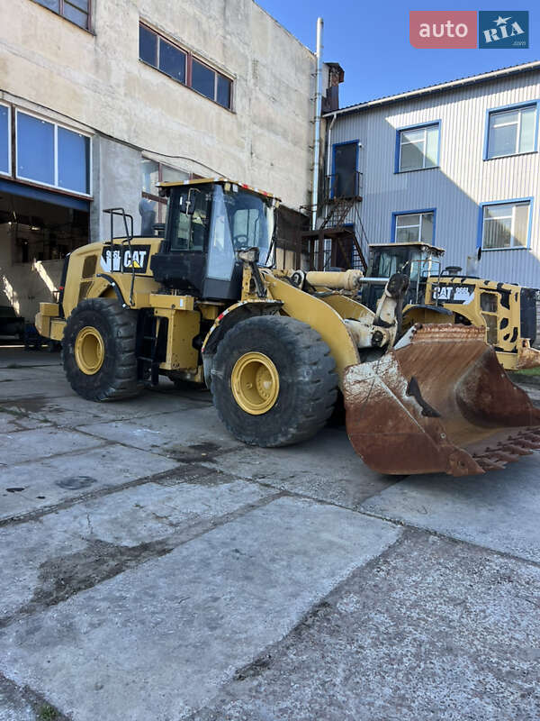 Caterpillar 966