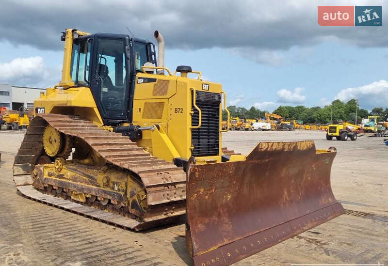 Caterpillar D6N