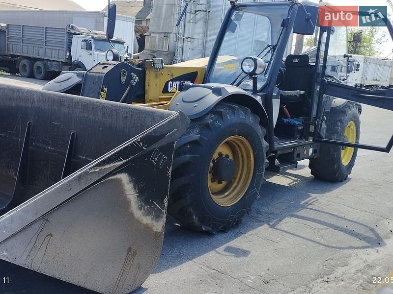 Caterpillar TH 407