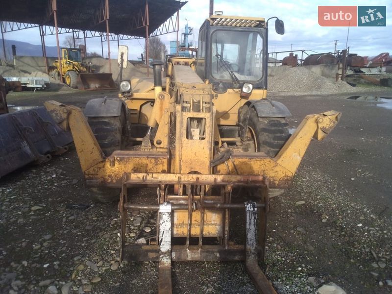Caterpillar TH 62