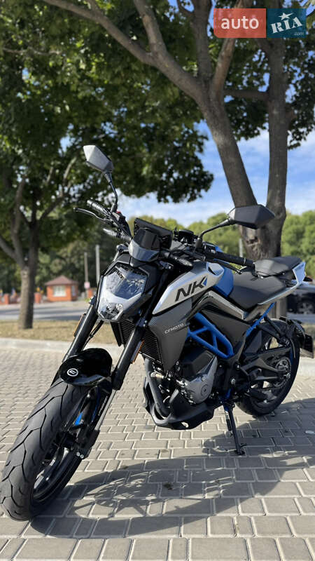 CFMOTO 300NK