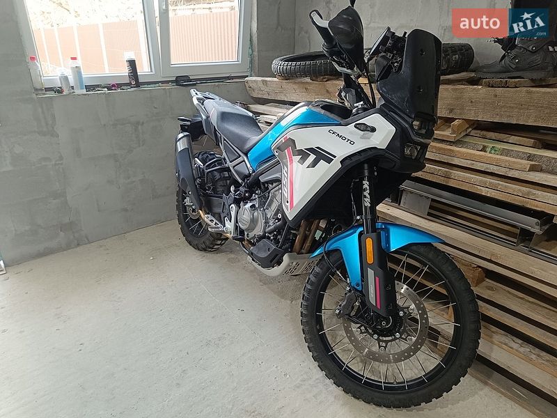 CFMOTO 450MT