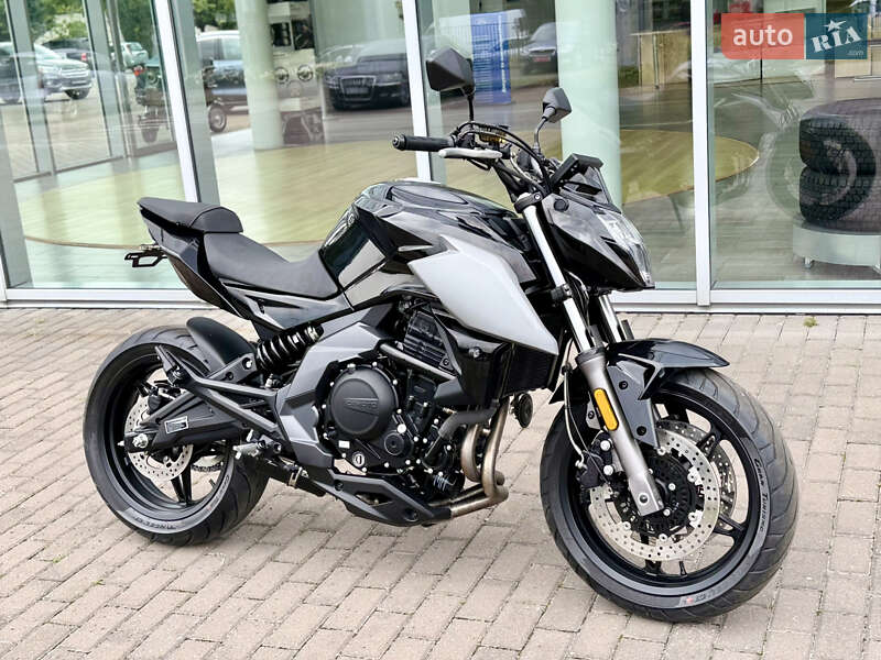 CFMOTO 650NK
