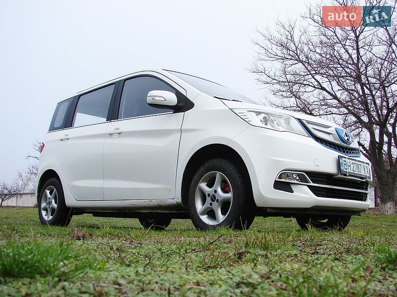 Легкові Changan OLV EV
