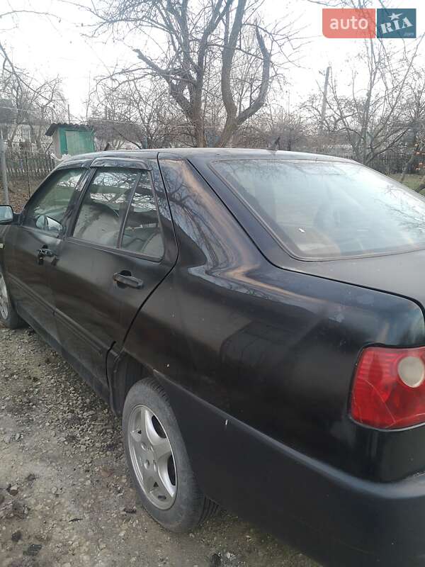 Лифтбек Chery Amulet 2008 в Карловке