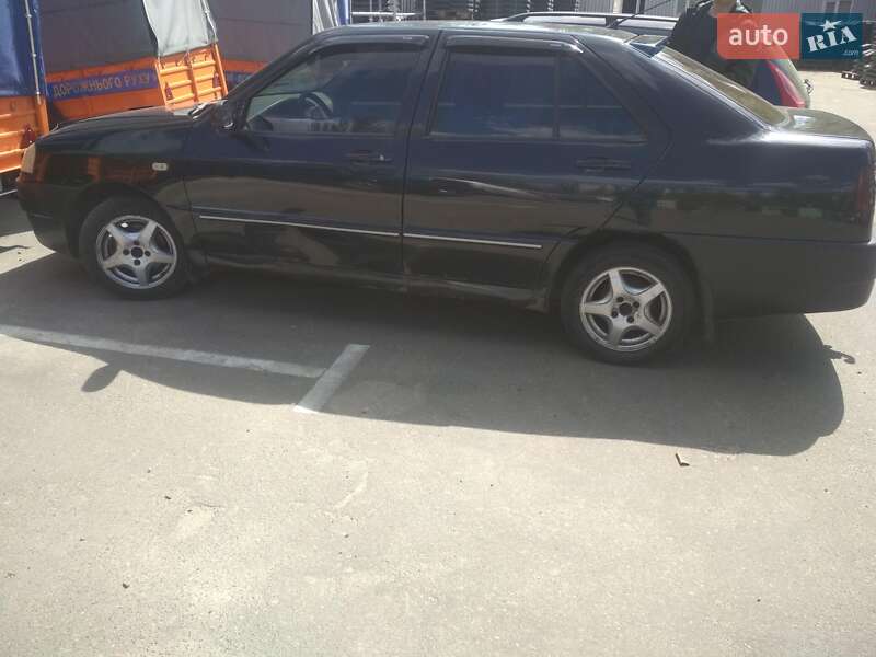 Chery Amulet