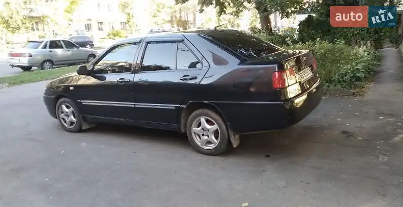 Chery Amulet