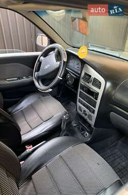 Седан Chery Amulet 2008 в Хусті фото 3 Седан Chery Amulet 2008 в Хусті