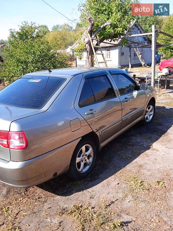 Легкові Chery Amulet