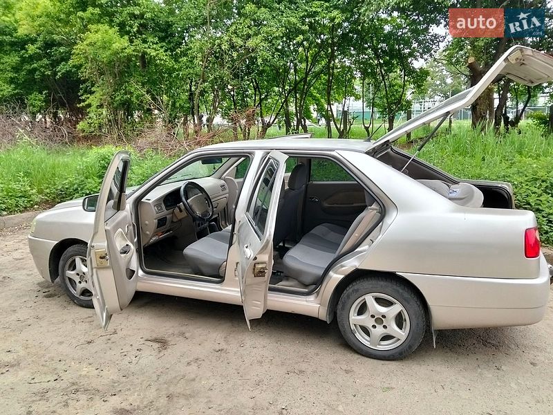 Седан Chery Amulet 2007 в Львові
