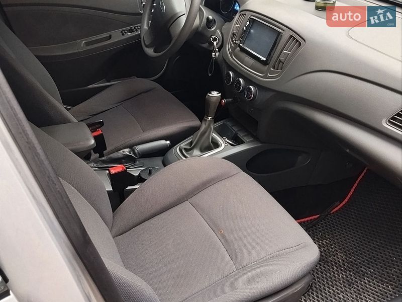 Седан Chery E5 2013 в Горохові