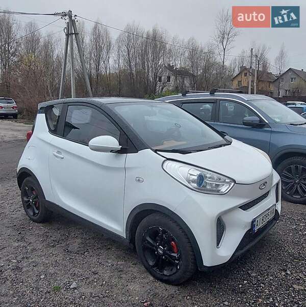 Хэтчбек Chery eQ1