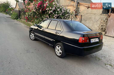 Chery Flagcloud  2005