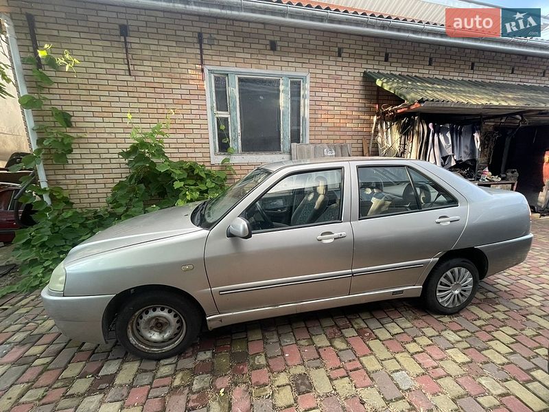Chery Flagcloud 2006 Chery Flagcloud 2006