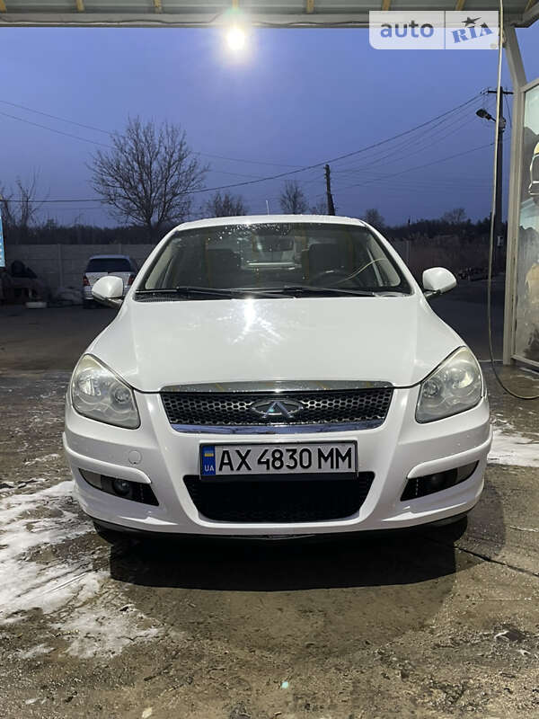 Легкові Chery M11