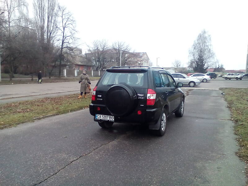 Чери Тиго 2007г 2.4. Chery Tiggo 2007 года. Вин чери Тигго 2007. Люк чери Тигго 4 про вид сверху.