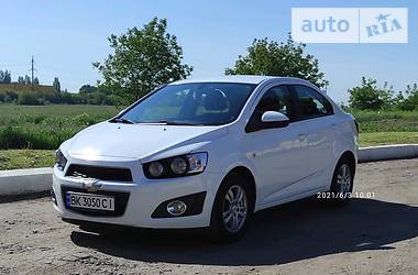 Chevrolet Aveo VIN 2014 2013