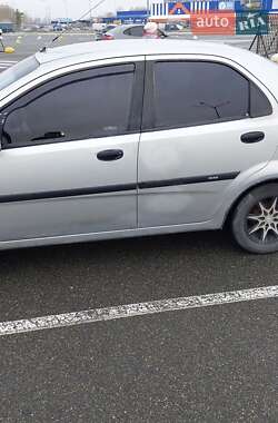 Chevrolet Aveo  2005