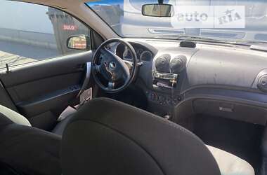 Chevrolet Aveo  2011