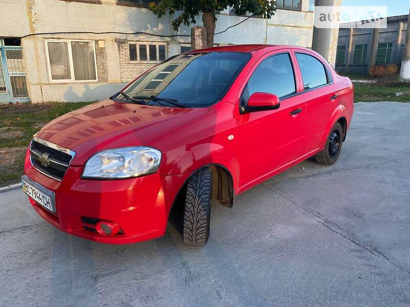 Седан Chevrolet Aveo