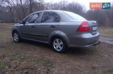 Chevrolet Aveo  2011