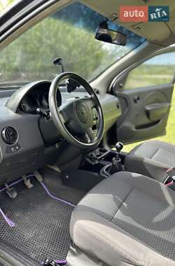 Chevrolet Aveo  2005