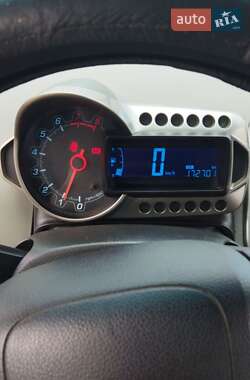 Chevrolet Aveo  2012