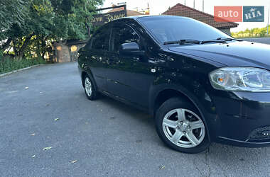 Chevrolet Aveo  2011