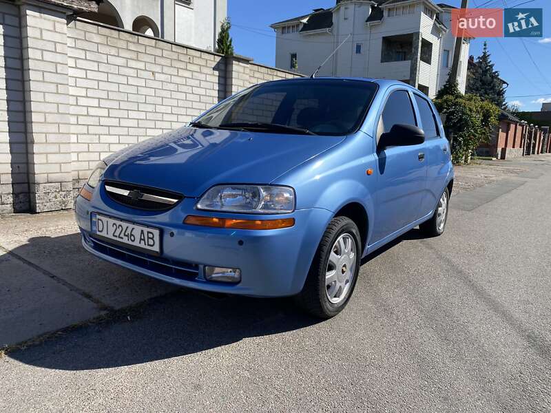 Хетчбек Chevrolet Aveo