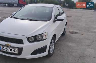 Chevrolet Aveo  2012