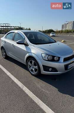 Chevrolet Aveo  2012