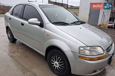 Chevrolet Aveo  2004