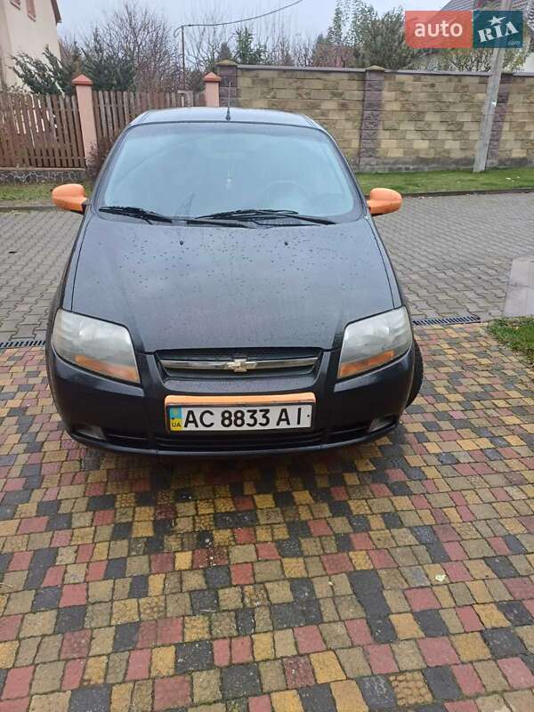 Хэтчбек Chevrolet Aveo