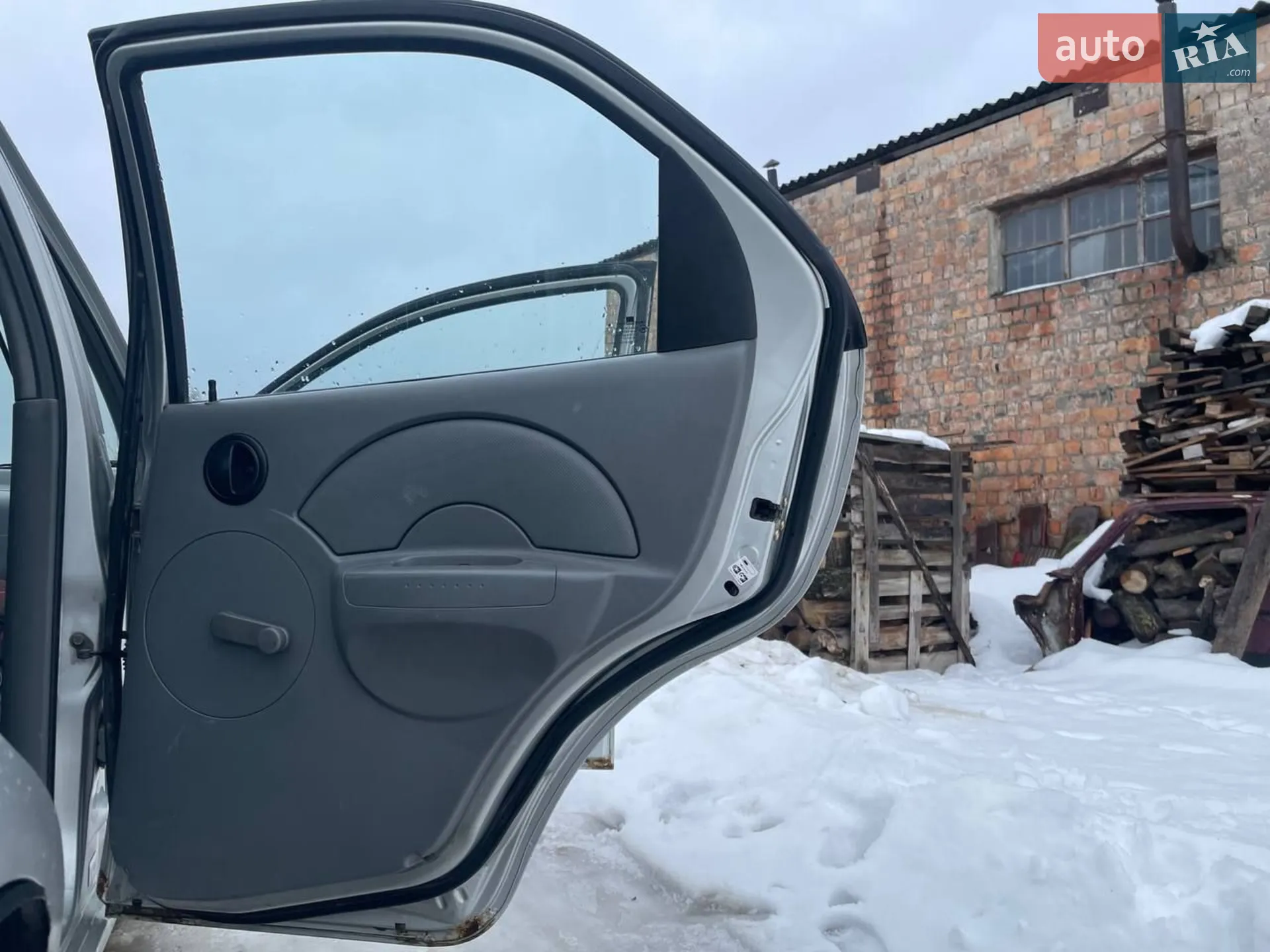 Chevrolet CHEVROLET AVEO 2005 VIN Y6DSF69YE5B380664 фото оголошення 8 з 19
