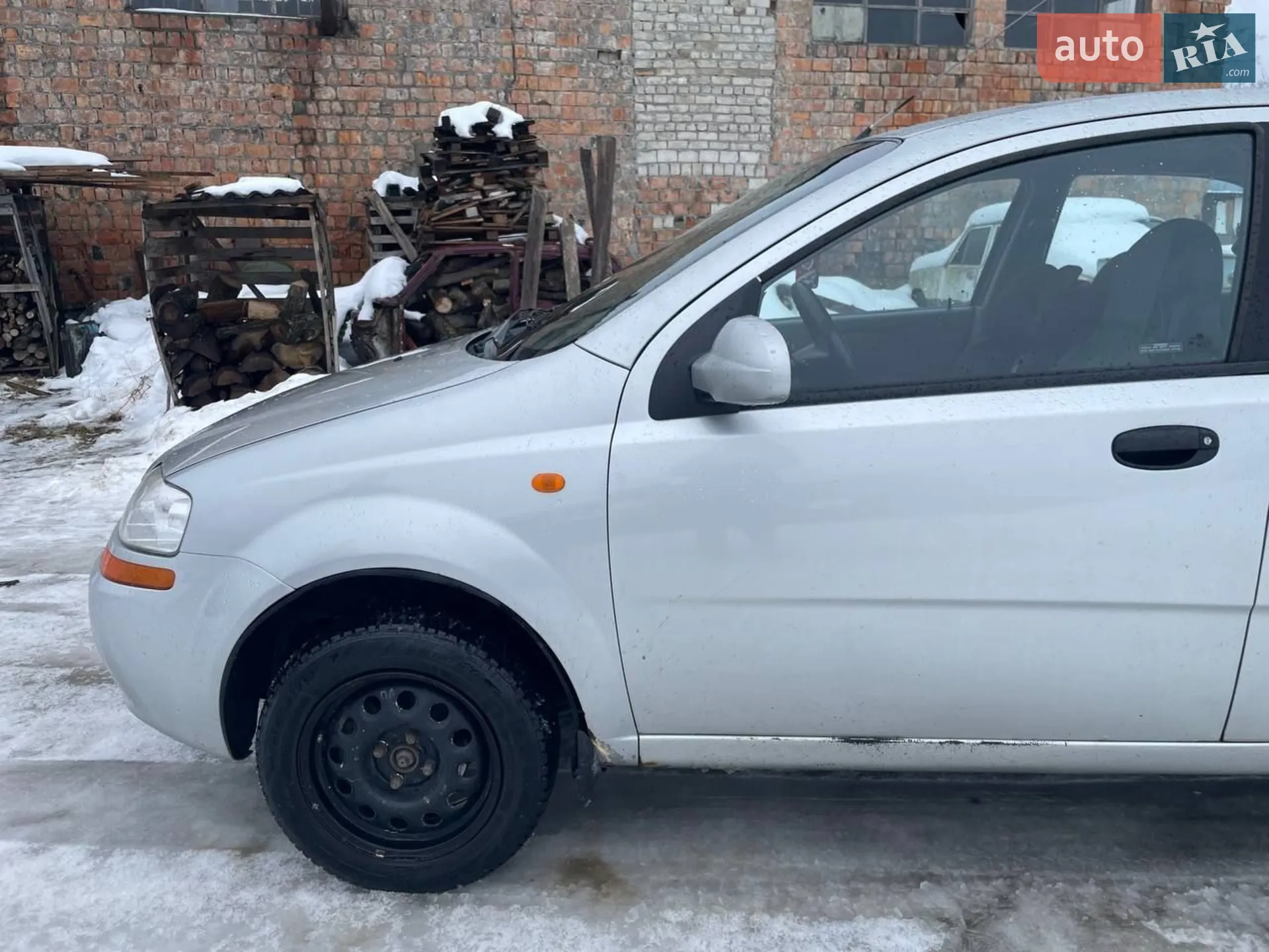 Chevrolet CHEVROLET AVEO 2005 VIN Y6DSF69YE5B380664 фото оголошення 18 з 19