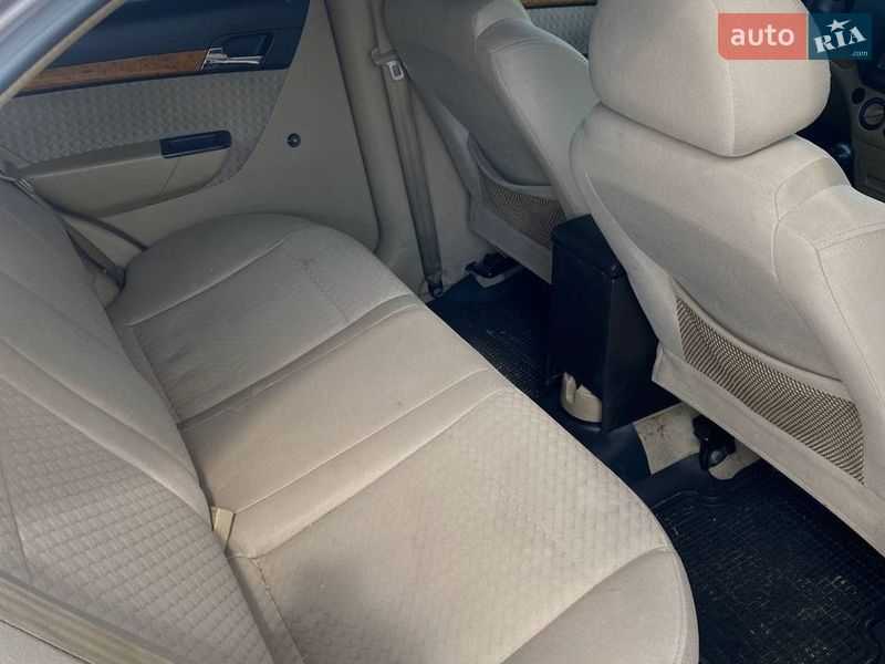 Седан Chevrolet Aveo 2007 в Киеве