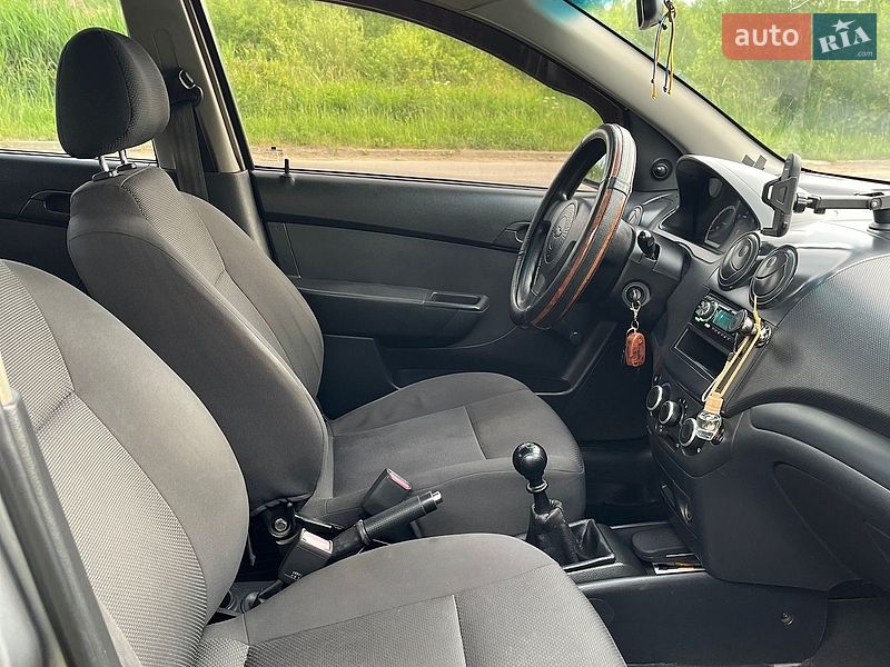 Седан Chevrolet Aveo 2008 в Львове