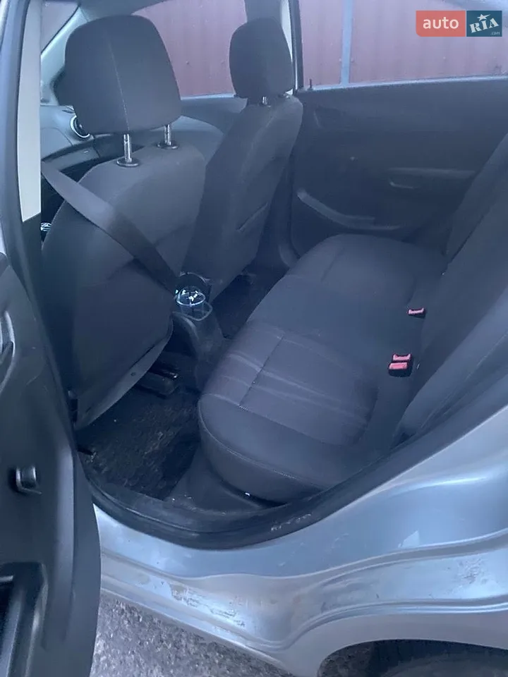 2012 Chevrolet Aveo - мініатюра 5