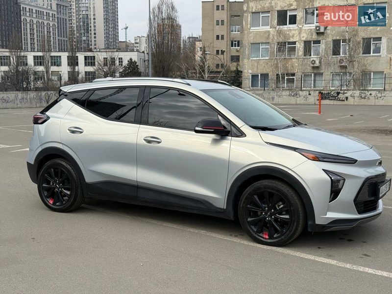 Хэтчбек Chevrolet Bolt EUV