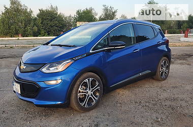 Chevrolet Bolt EV    2017