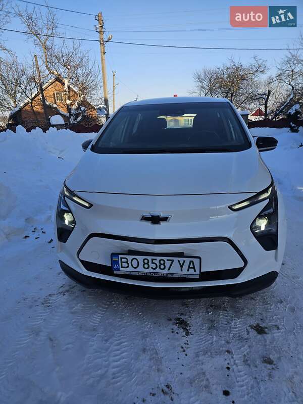 Позашляховик / Кросовер Chevrolet Bolt EV