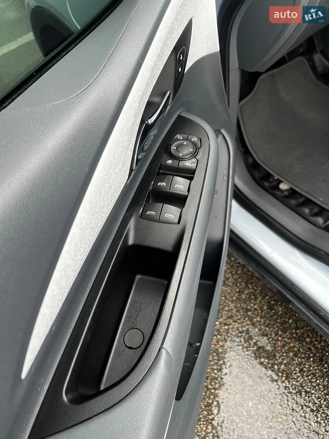 Chevrolet Bolt EV 2018 VIN 1G1F76E08J4129589 фото оголошення 46 з 96
