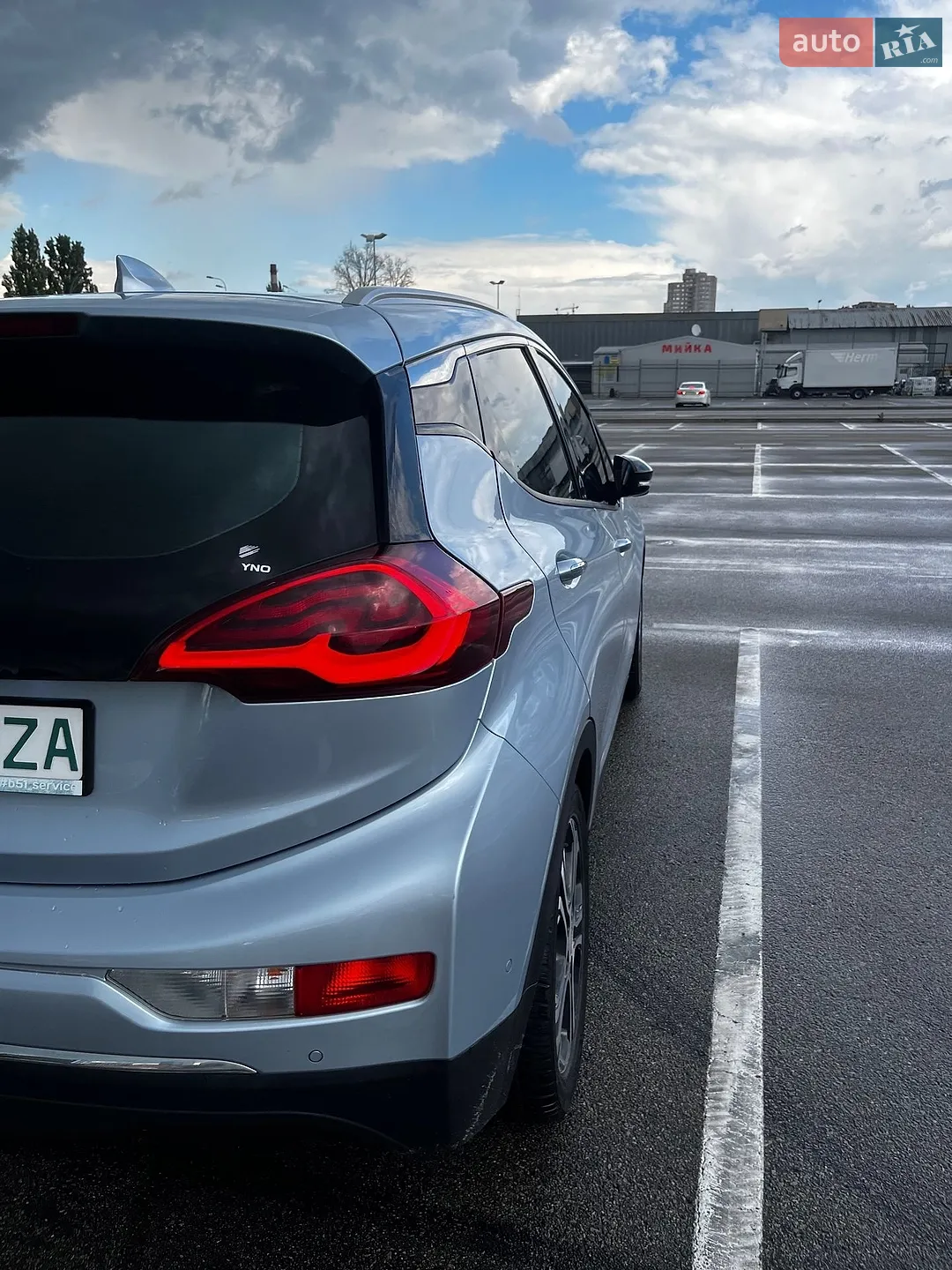 Chevrolet Bolt EV 2018 VIN 1G1F76E08J4129589 фото оголошення 12 з 96