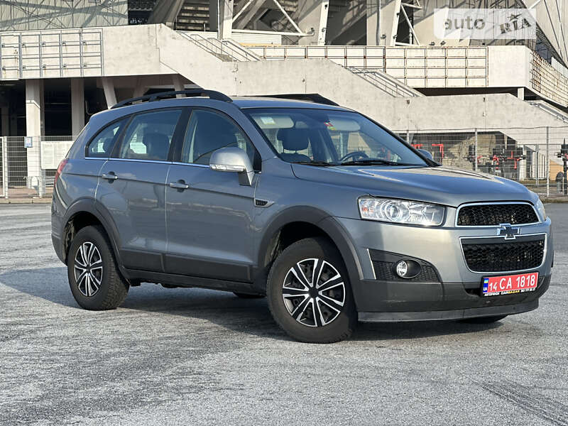 Минивэн Chevrolet Captiva