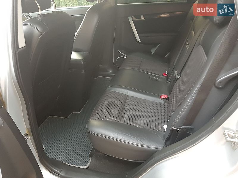 Внедорожник / Кроссовер Chevrolet Captiva 2011 в Житомире