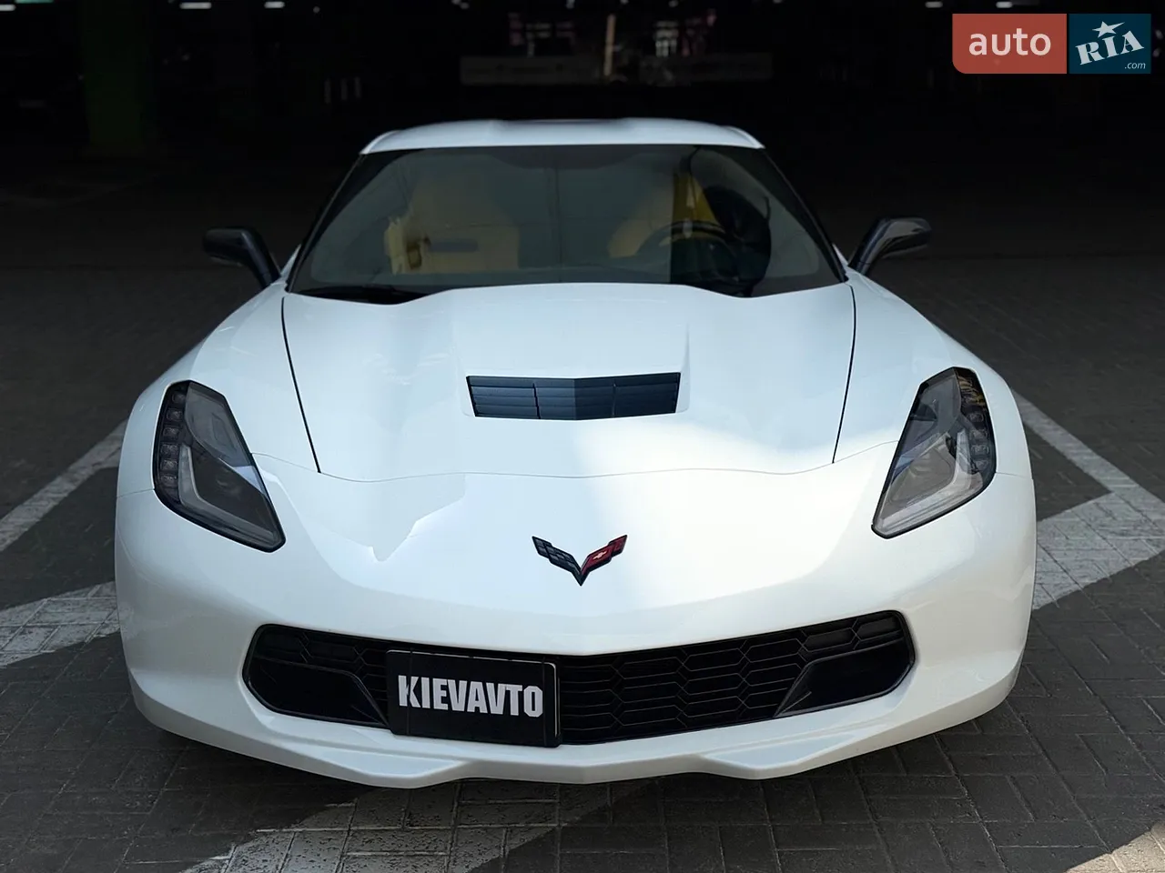 2014 Chevrolet Corvette - мініатюра 2