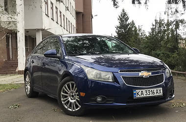 Chevrolet Cruze  2012